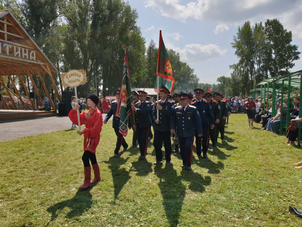 Традиционный межрегиональный фестиваль казачьей культуры «Братина» прошел в  с.Кривошеино | 29.07.2019 | Томск - БезФормата